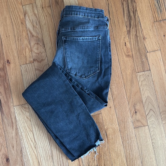 Old Navy Jeans - Picture 6 of 7